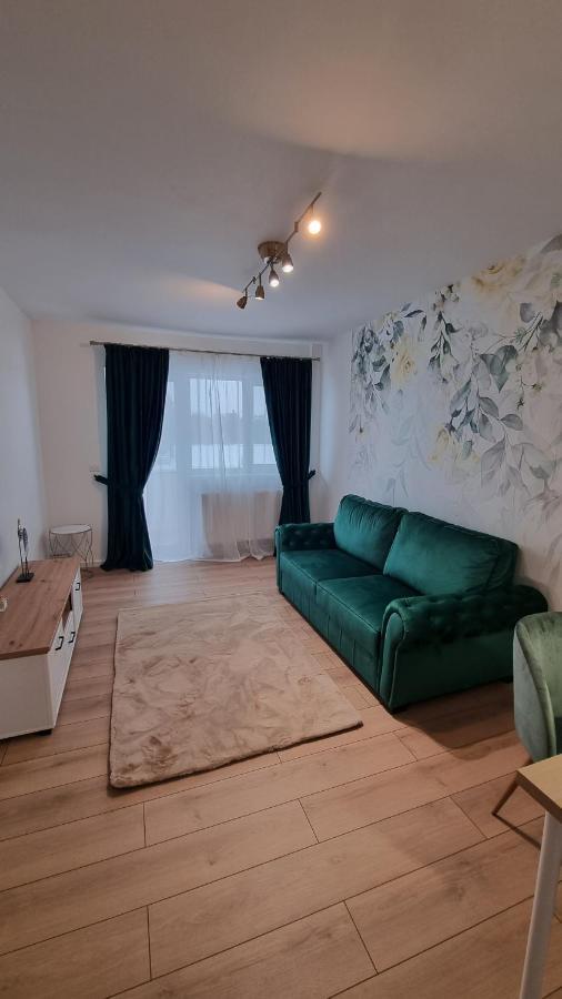Central Residence Bacau Bagian luar foto