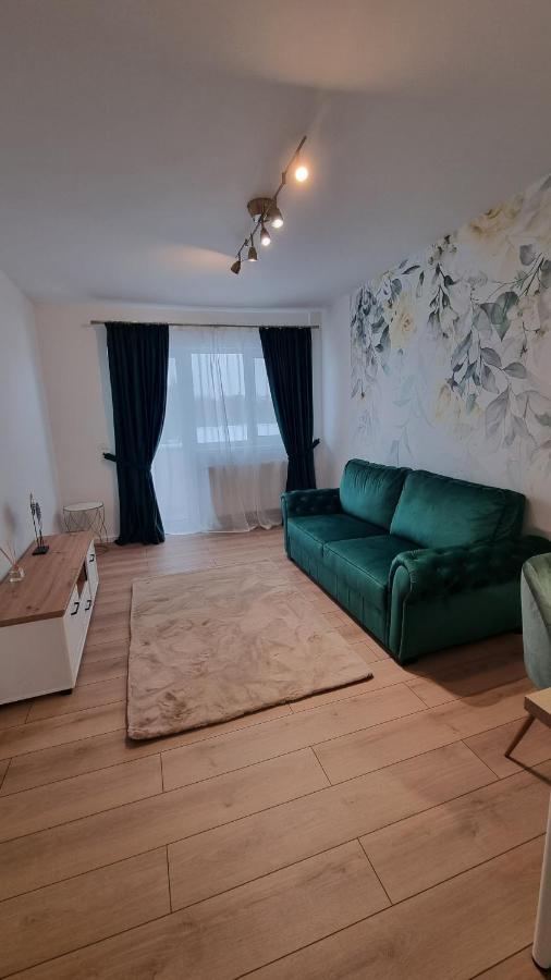 Central Residence Bacau Bagian luar foto